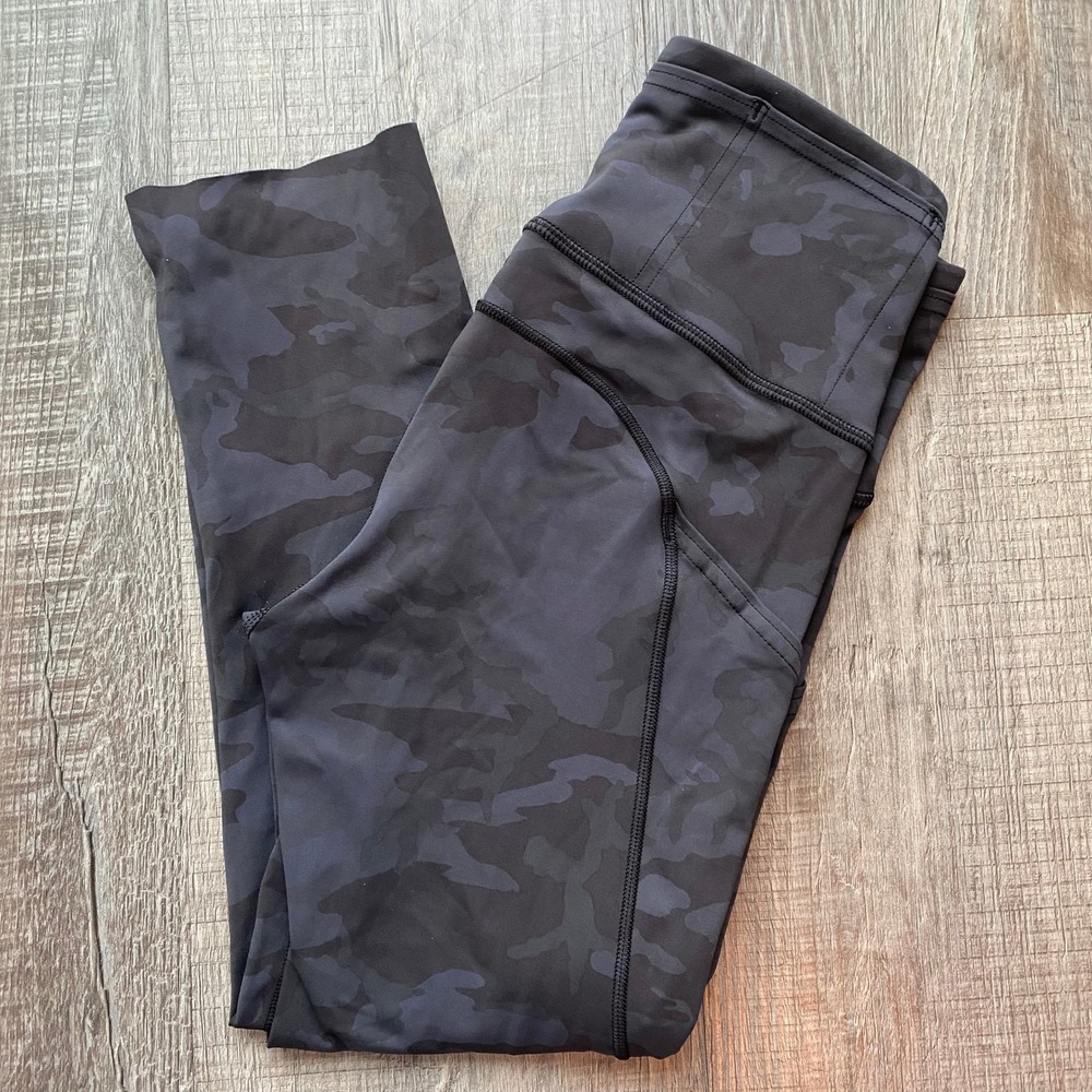 Lululemon Fast Free Tight II 18" Nulux Heritage 365 Camo Sz 2